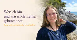 Karen Wiltner lächelnd in der Natur – persönliche Geschichte und Weg zum Coaching